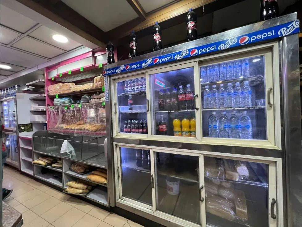 VENTA DE FONDO DE COMERCIO Y EDIFICIO EN LA AVENIDA BARALT - 5