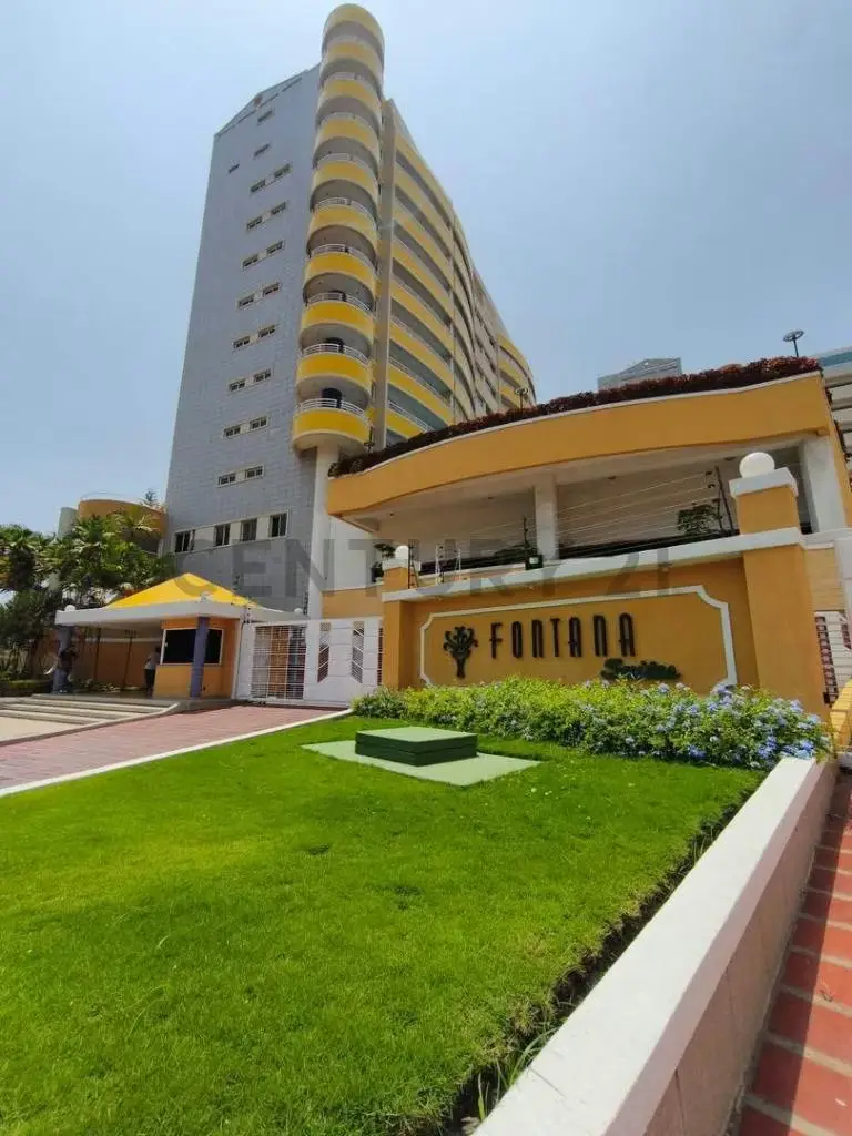 En Alquiler Apartamento en Lecheria, Conjunto Residencial Fontana Suites