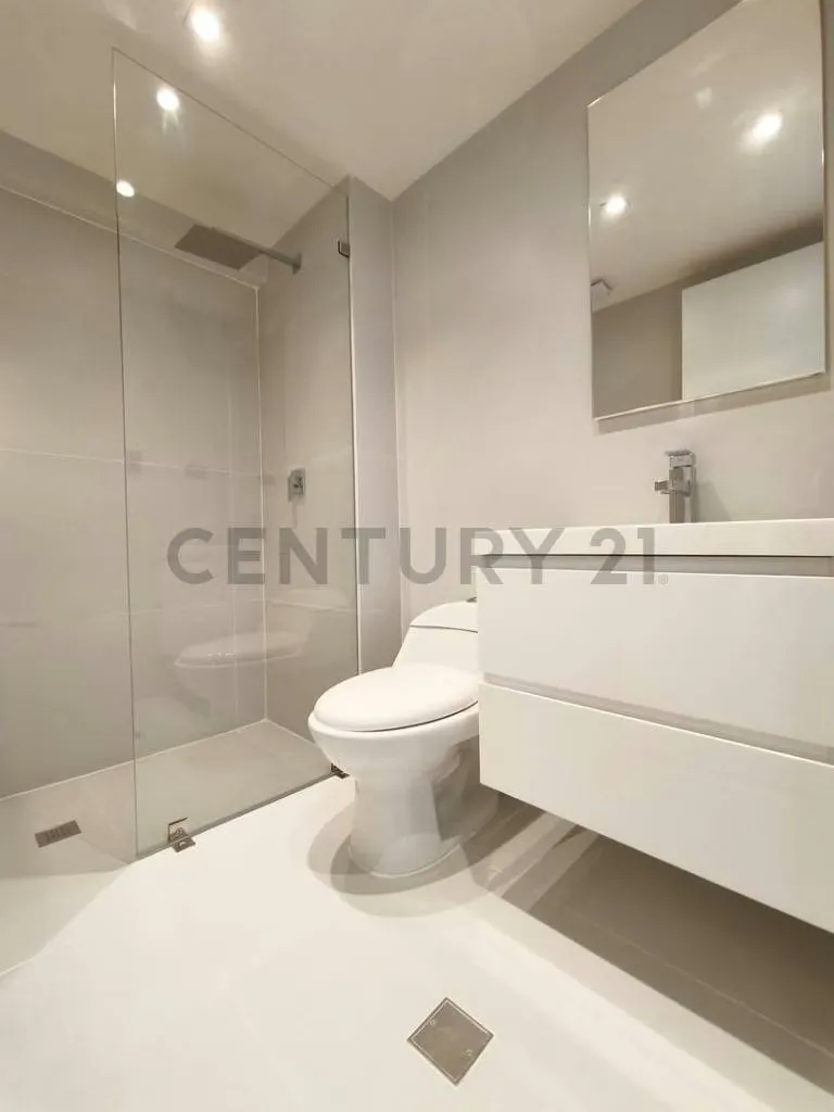 En Alquiler Apartamento en Lecheria, Conjunto Residencial Fontana Suites - 18