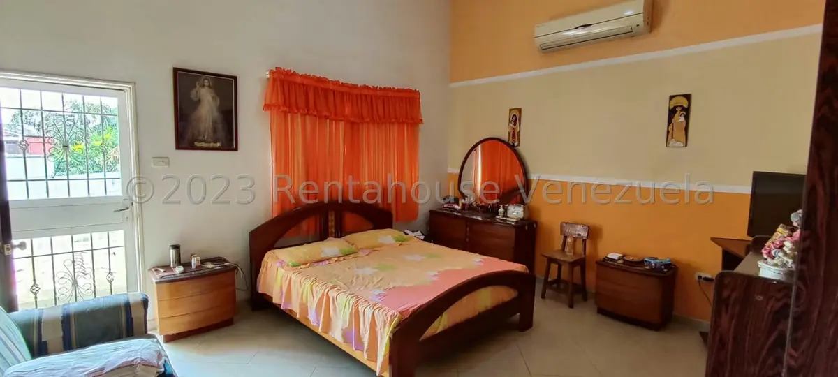 Casa (1 Nivel) en Venta en Zona Este, Lara - 34