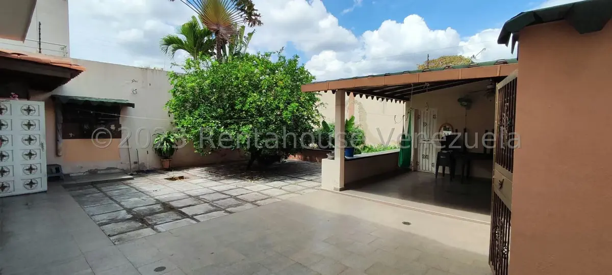Casa (1 Nivel) en Venta en Zona Este, Lara - 55