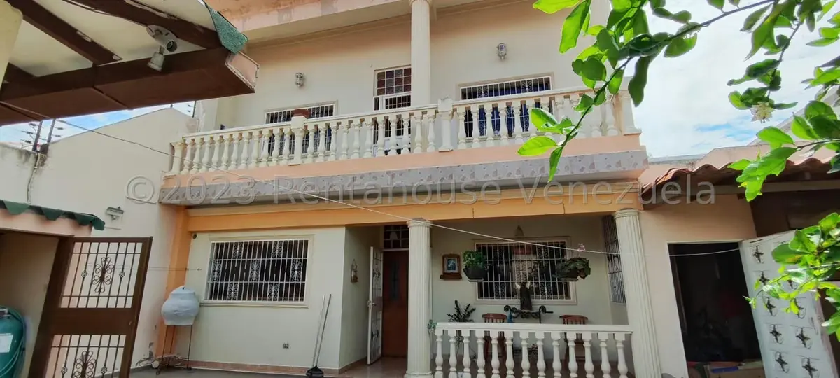 Casa (1 Nivel) en Venta en Zona Este, Lara - 56