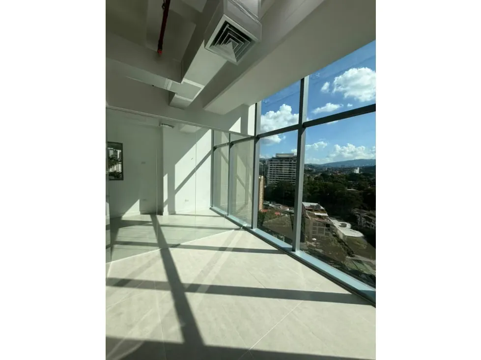 SE ALQUILA OFICINA EN LAS MERCEDES TORRE NEST - 4