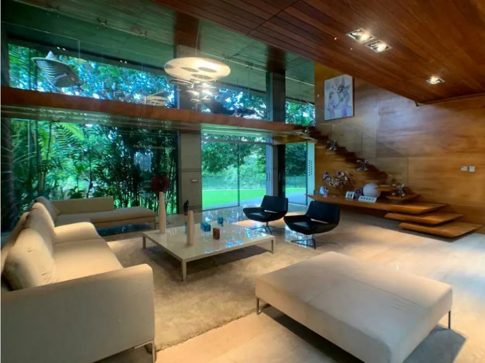 Vendo casa 850m2 La Lagunita 2179 - 2