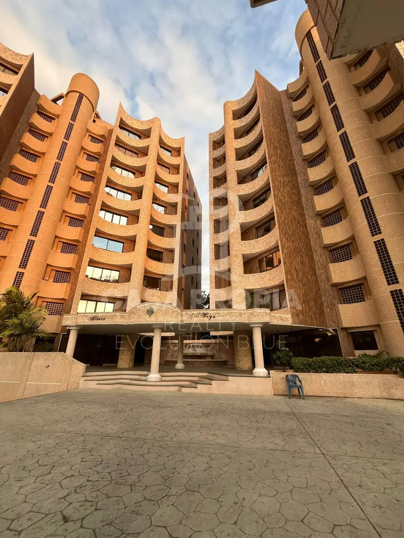 Apartamento Semi Amoblado Torres Epifanía Sector Santa María