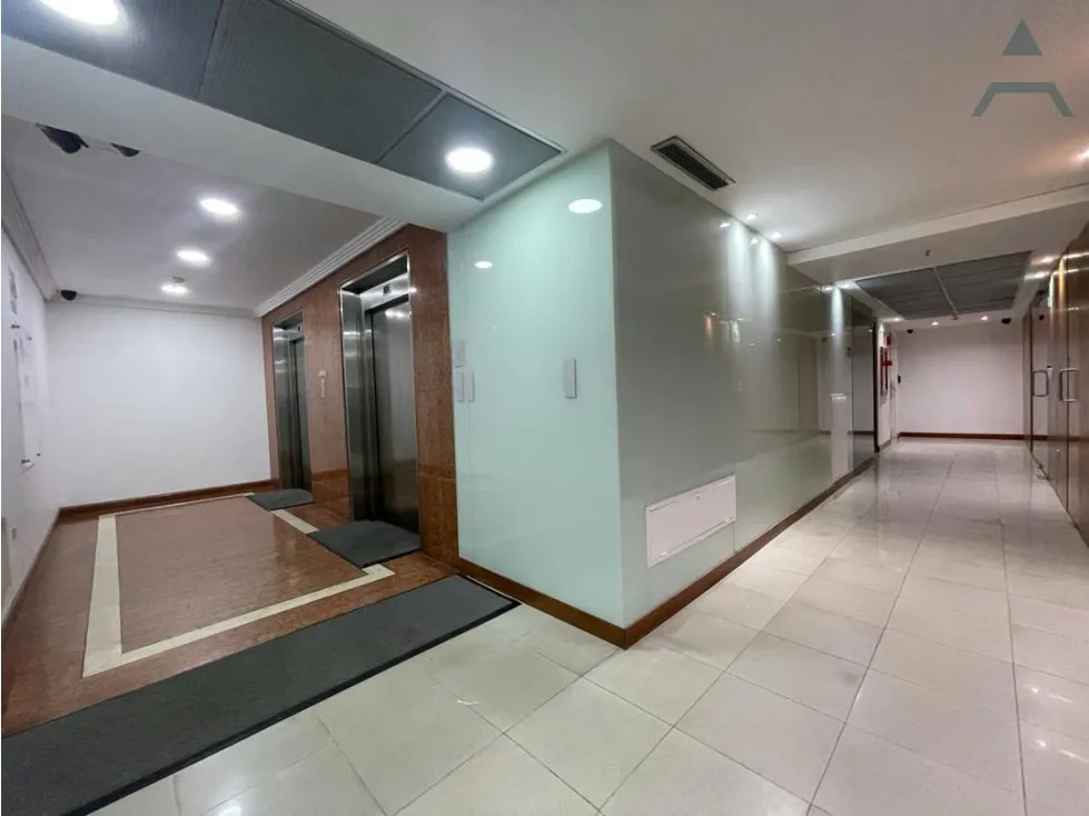 Se vende oficina 327m² 3b+6e Las Mercedes - 14