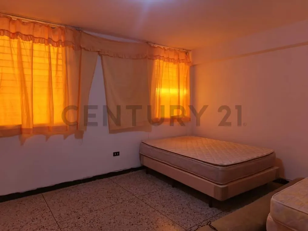 Apartamento en Venta en el Edificio Cristina Avenida Táchira - 10