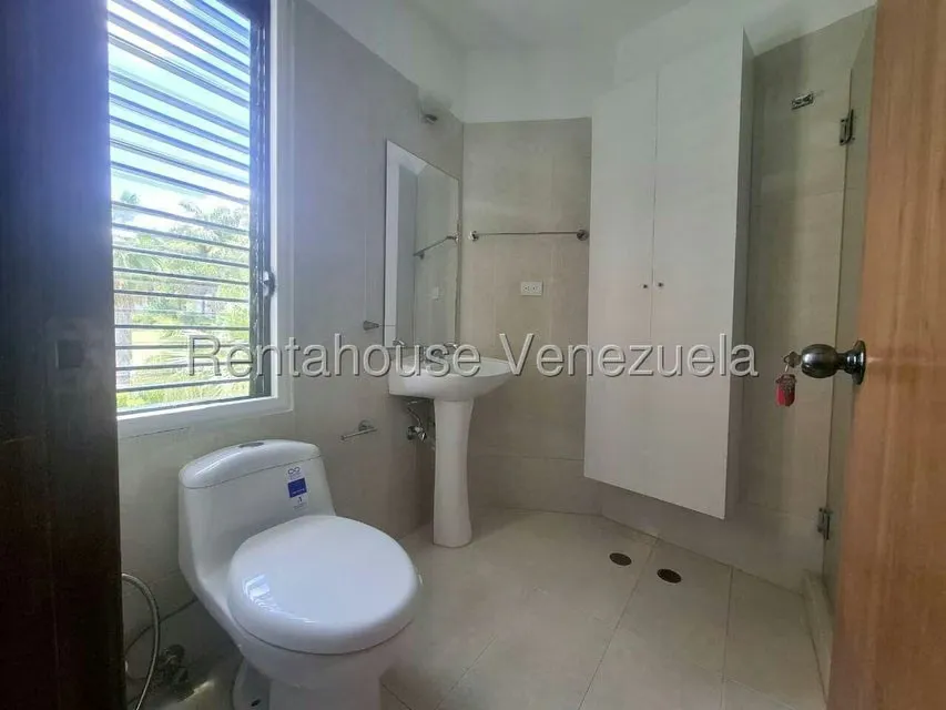 Apartamento (1 Nivel) en Alquiler en Santa Fe Norte, Distrito Metropolitano - 12