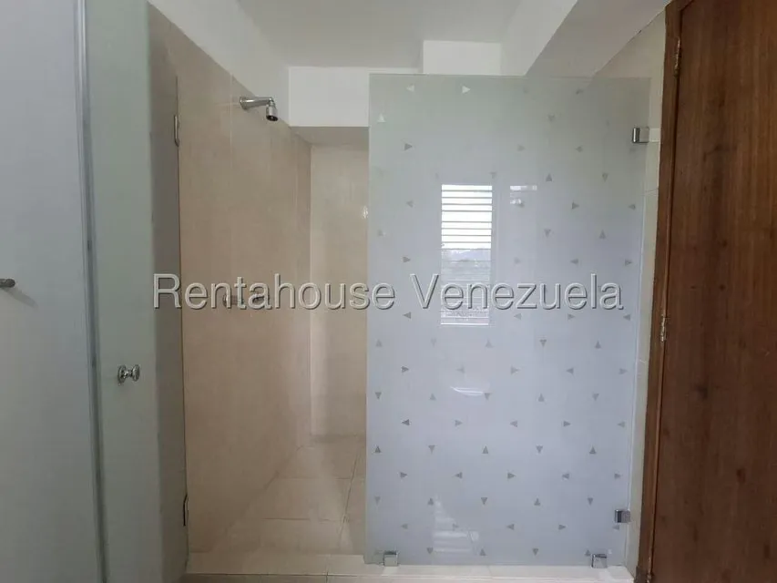 Apartamento (1 Nivel) en Alquiler en Santa Fe Norte, Distrito Metropolitano - 13