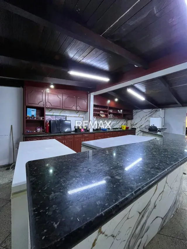 EDIFICIO EN VENTA - 19
