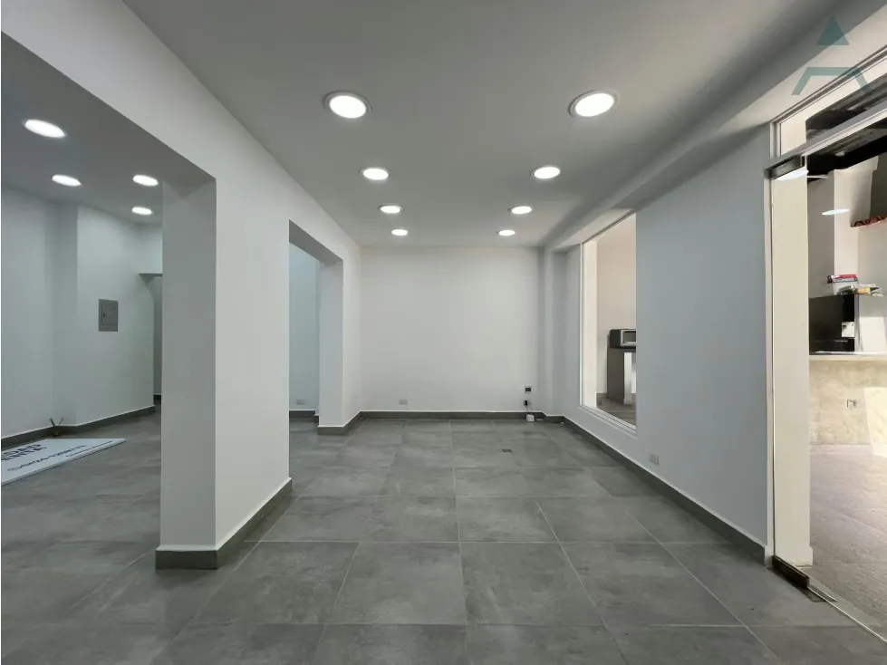 Se vende/alquila casa 1240m² 23h/17b/3e Colinas de Bello Monte - 37