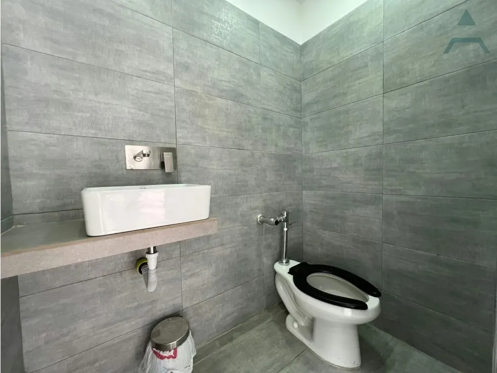 Se vende/alquila casa 1240m² 23h/17b/3e Colinas de Bello Monte - 55
