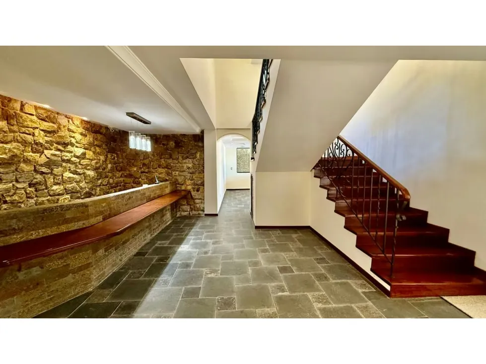 Se vende casa 2015m² 6h+2s/11b+1s/9e Alto Hatillo - 8