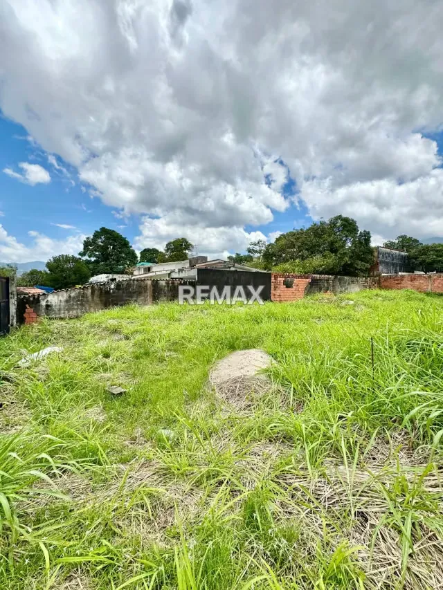 Venta de Terreno - en la Urb. Mérida - 2