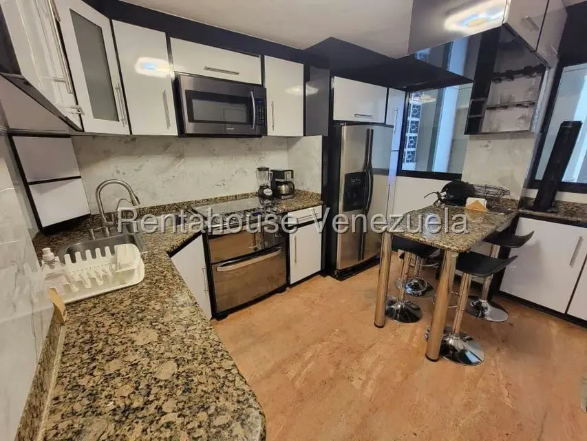 Apartamento (1 Nivel) en Alquiler en La Trinidad, Distrito Metropolitano - 13