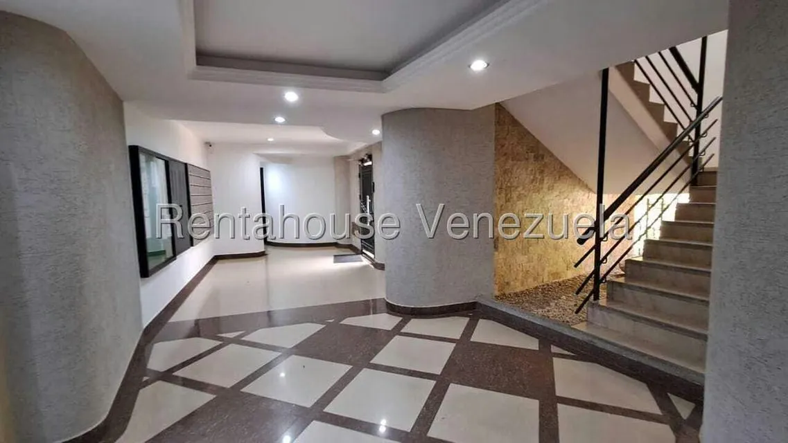 Apartamento (1 Nivel) en Alquiler en Ciudad Jardin, Carabobo - 15