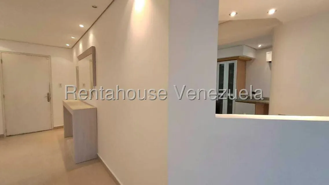 Apartamento (1 Nivel) en Alquiler en Ciudad Jardin, Carabobo - 21