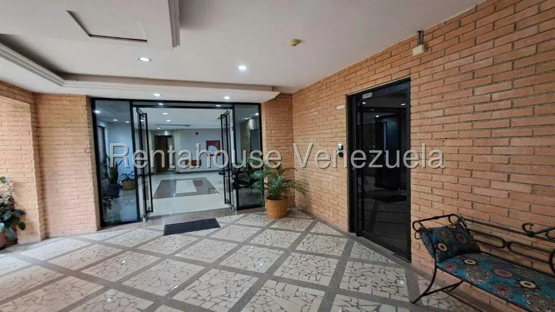 Apartamento (1 Nivel) en Alquiler en Ciudad Jardin, Carabobo - 4
