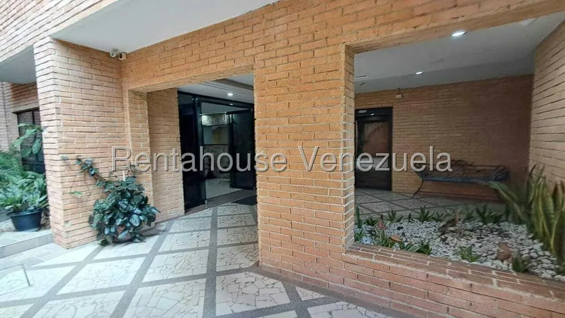 Apartamento (1 Nivel) en Alquiler en Ciudad Jardin, Carabobo - 5