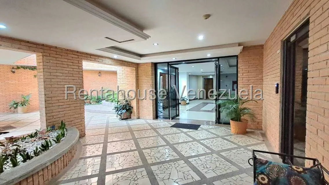 Apartamento (1 Nivel) en Alquiler en Ciudad Jardin, Carabobo - 8