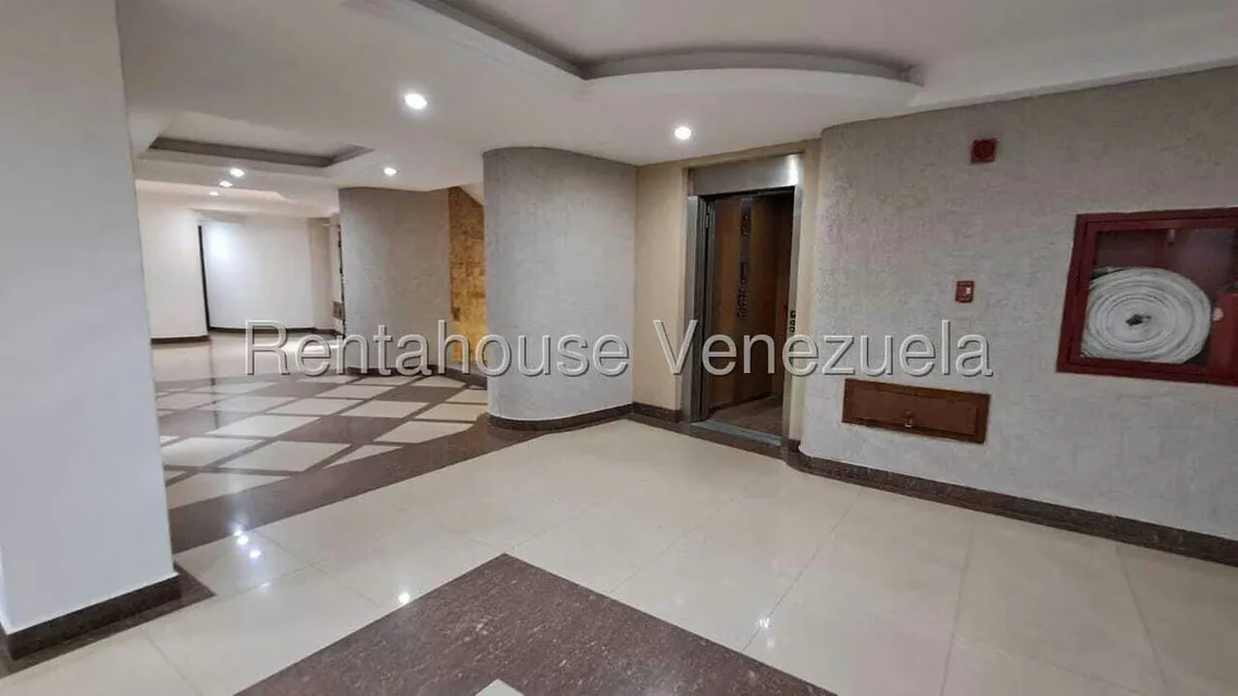 Apartamento (1 Nivel) en Alquiler en Ciudad Jardin, Carabobo - 10