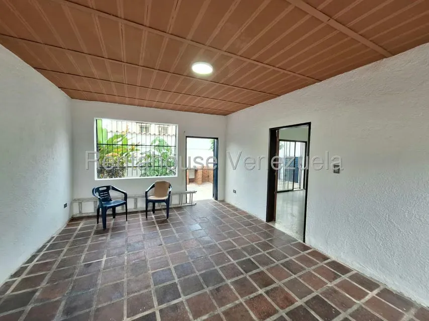 Casa (Duplex) en Venta en El Parral, Carabobo - 3