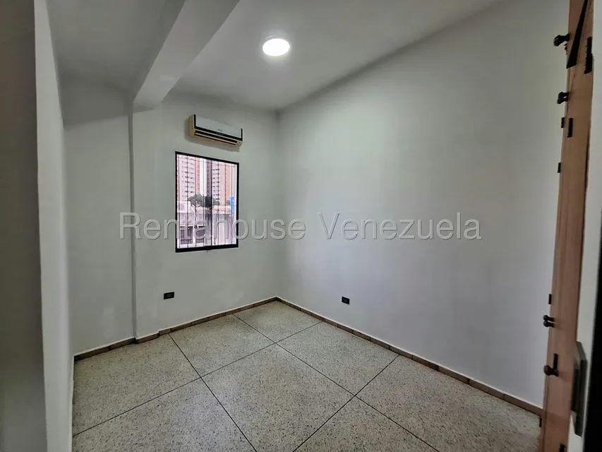 Casa (Duplex) en Venta en El Parral, Carabobo - 23