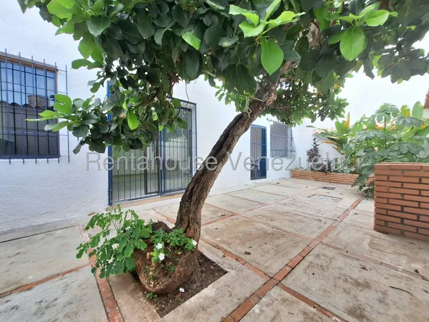 Casa (Duplex) en Venta en El Parral, Carabobo - 32