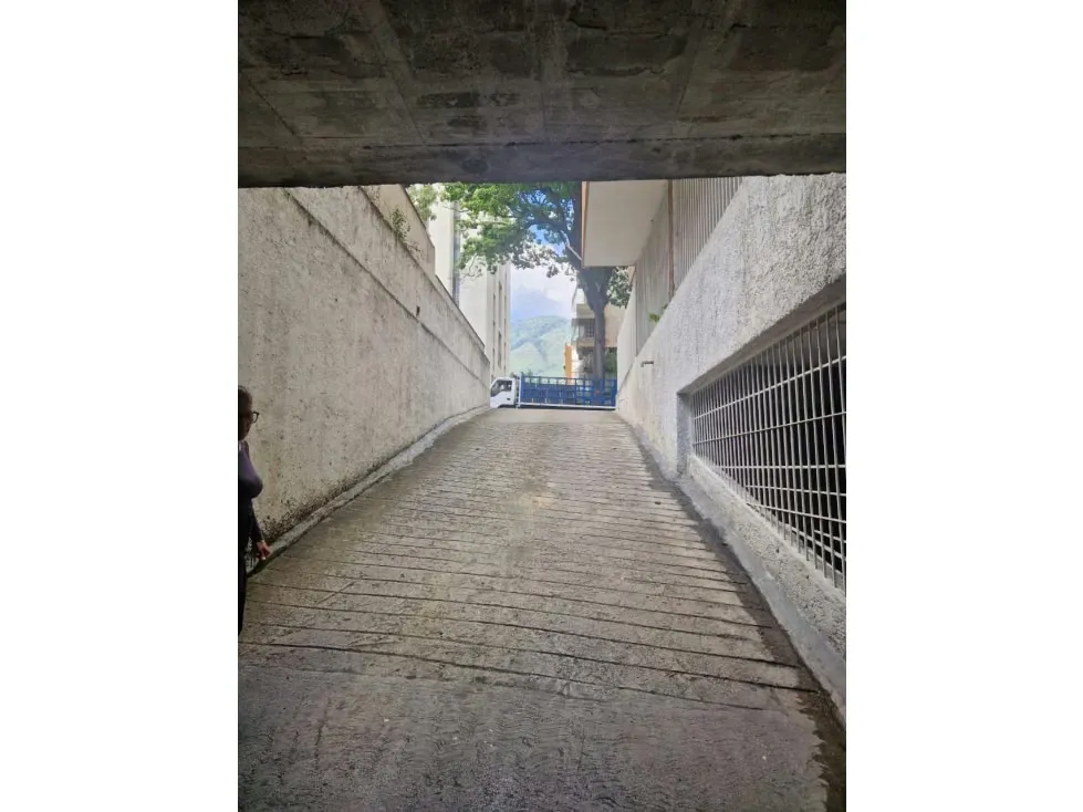 Se vende apartamento 100m2 La Urbina 4811 - 7