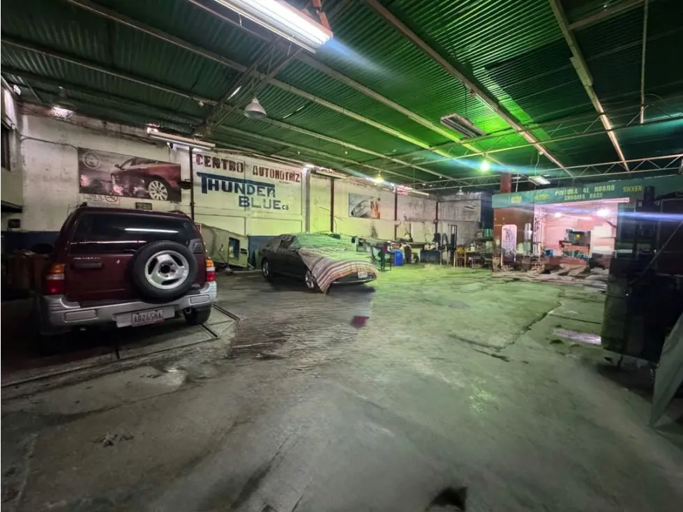 Se vende local comercial 1375m2 Av. Principal de San Martín 9374 - 12