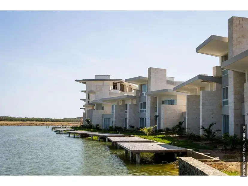 Townhouse de 115m2 con muelle privado. CODIGO 1771430