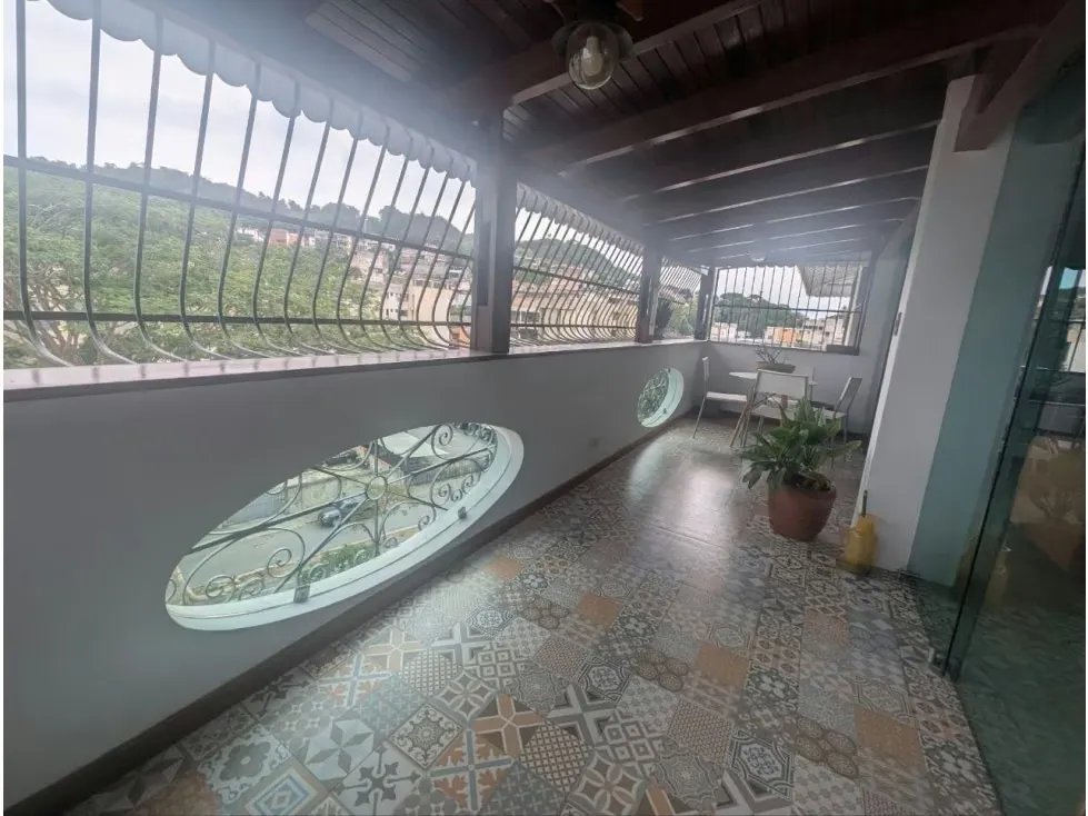 Se vende Apto PH 210m² 4h+s/3b+s/1p Cumbres de Curumo - 7