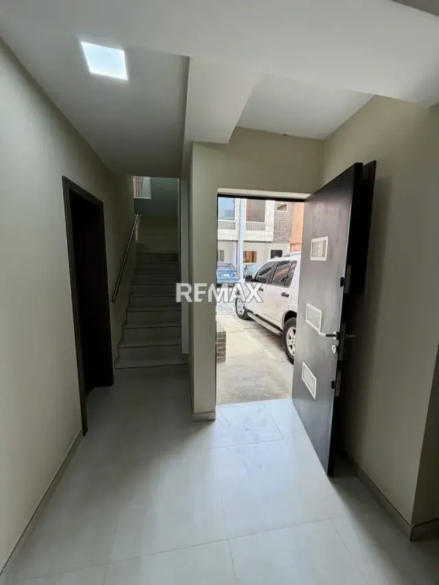 ¡Listo para Disfrutar! Espectacular Townhouse en Residencia Río de la Plata - 9