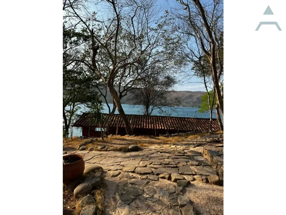 Se vende Hotel 34410,65m² Parque Nacional Mochima - 26