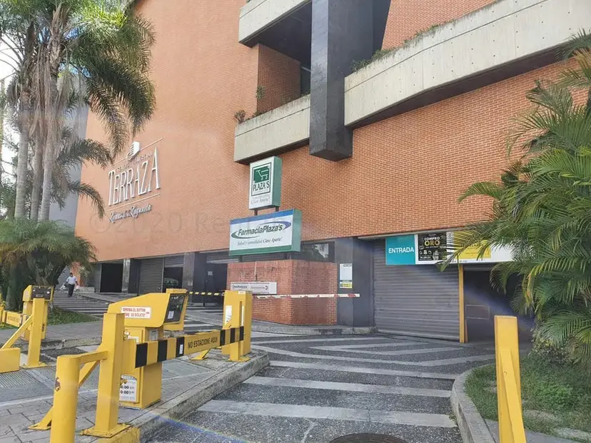 Comercial (Local Comercial) en Alquiler en Lomas de La Lagunita, Distrito Metropolitano