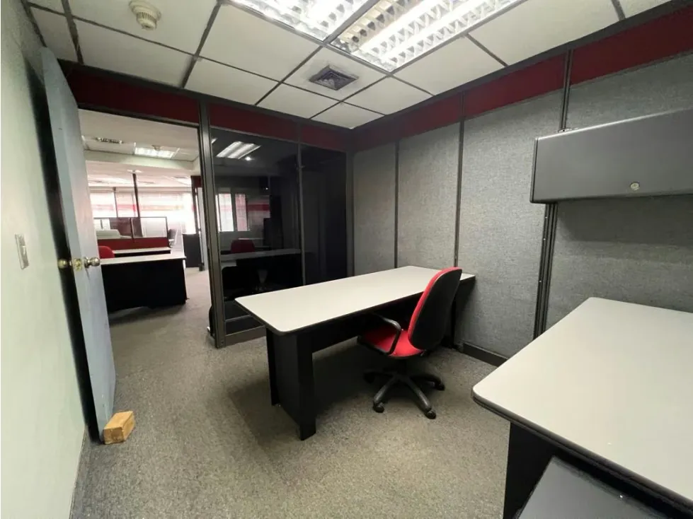 Se Alquila Oficina - 2