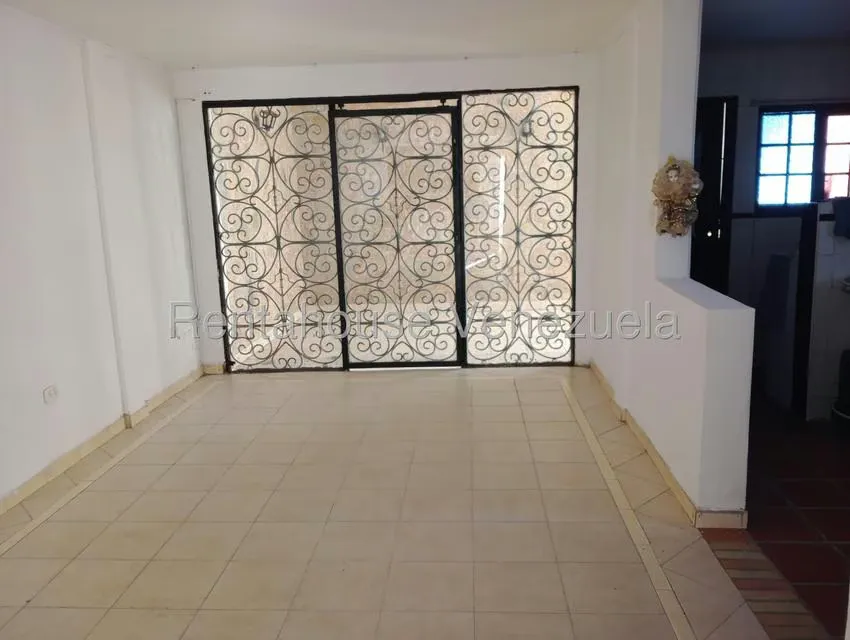 Casa (Contemporaneo) en Alquiler en Centro, Lara - 7