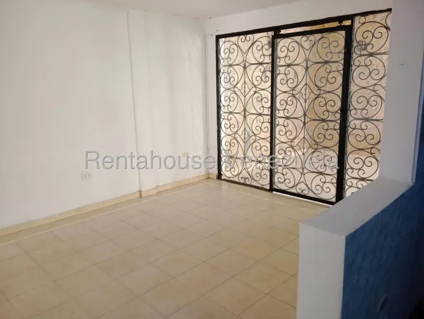 Casa (Contemporaneo) en Alquiler en Centro, Lara - 8