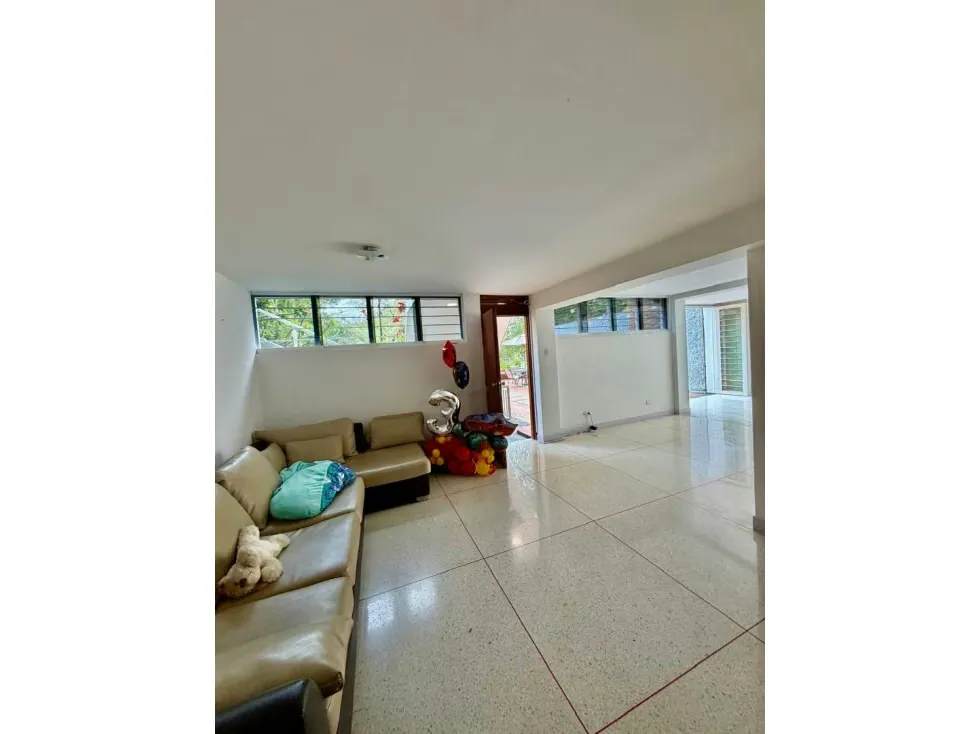 Casa en Venta en el Peñon 750mts/6H+s/6B+s/6PE - 7
