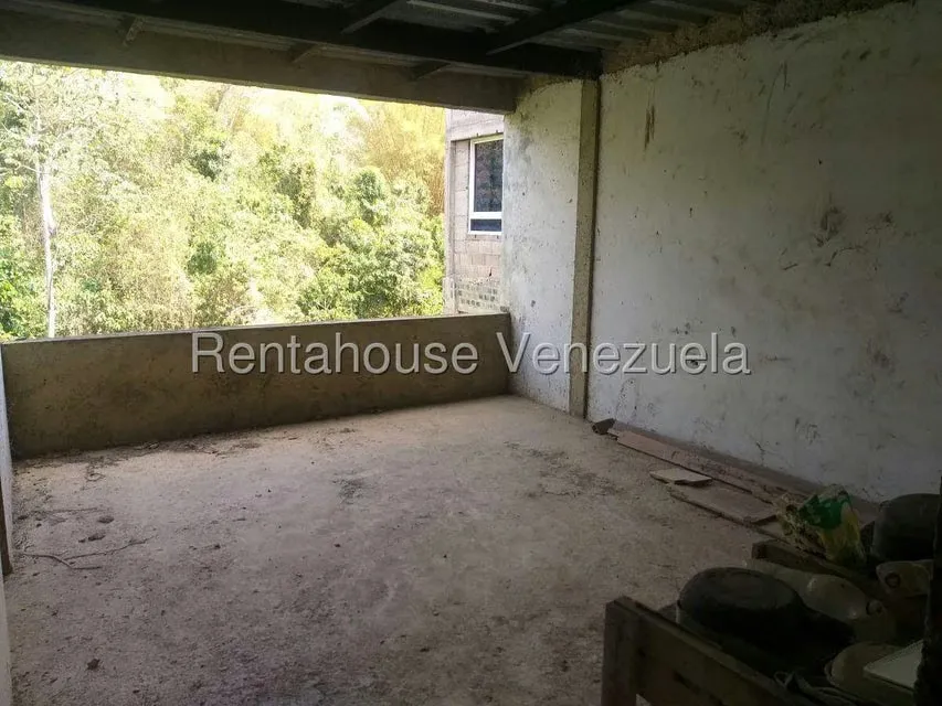 Casa (Multipes Niveles) en Venta en Lomas del Halcon, Distrito Metropolitano - 12