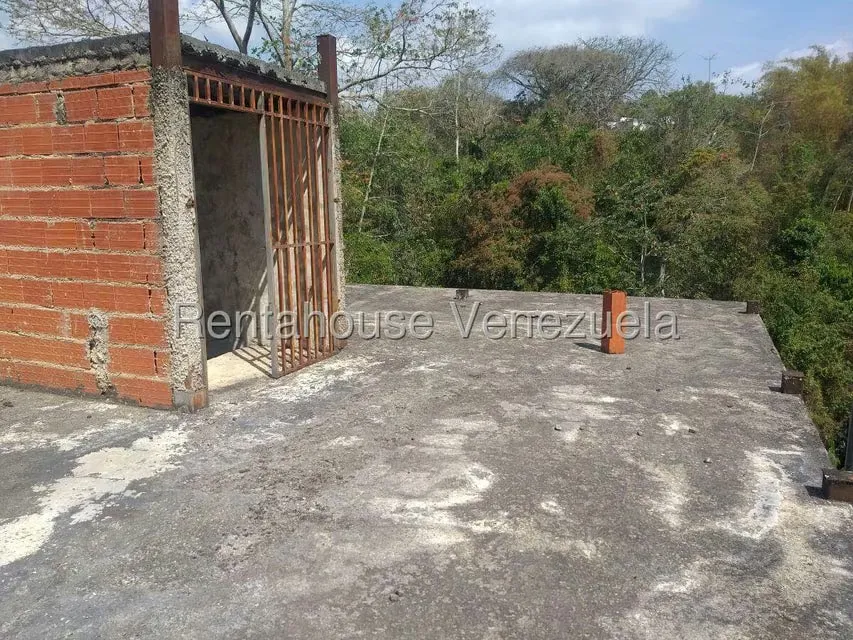 Casa (Multipes Niveles) en Venta en Lomas del Halcon, Distrito Metropolitano - 24