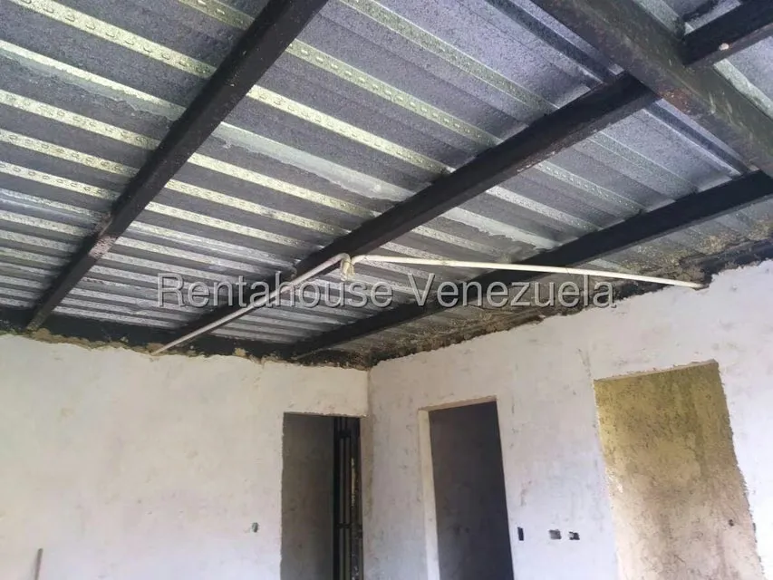 Casa (Multipes Niveles) en Venta en Lomas del Halcon, Distrito Metropolitano - 28
