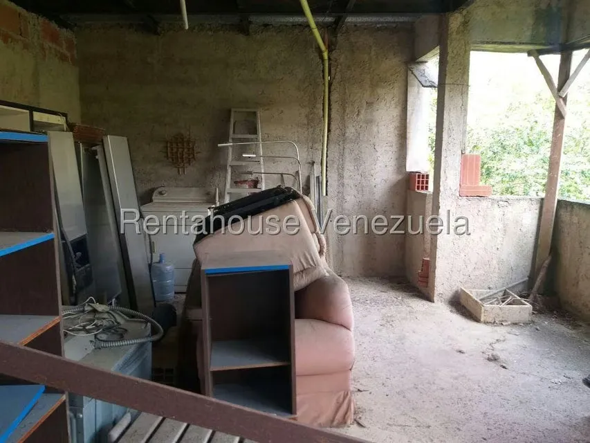 Casa (Multipes Niveles) en Venta en Lomas del Halcon, Distrito Metropolitano - 6