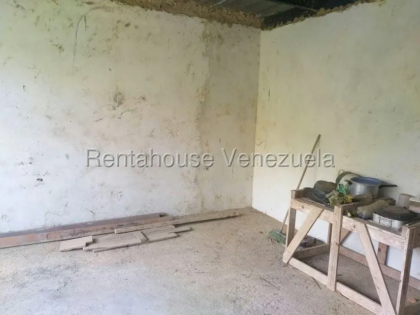 Casa (Multipes Niveles) en Venta en Lomas del Halcon, Distrito Metropolitano - 9