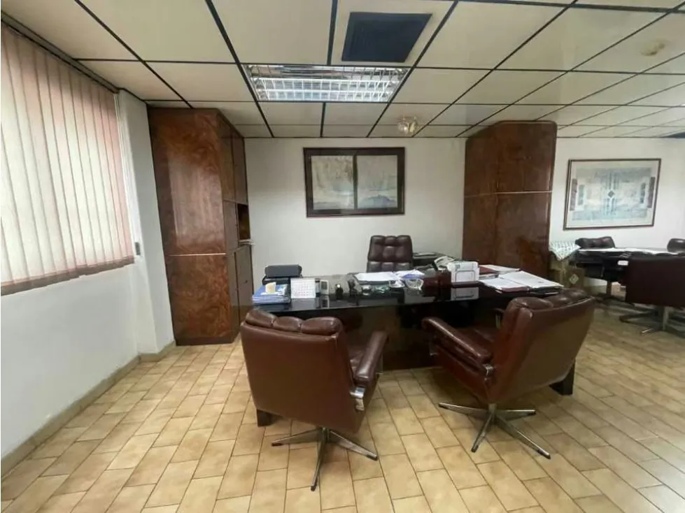 Se Vende Edificio 4 Pisos, 674 M2 en la Urbanización La Candelaria - 5