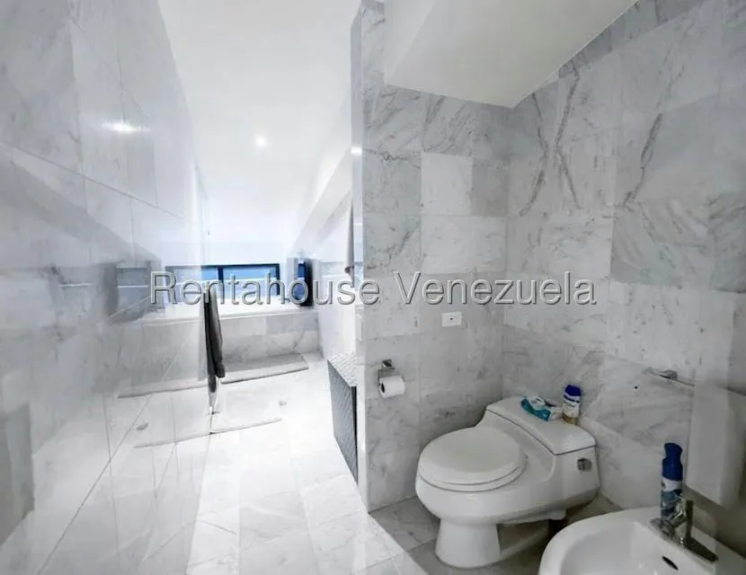 Apartamento (1 Nivel) en Venta en Lomas de La Lagunita, Distrito Metropolitano - 14