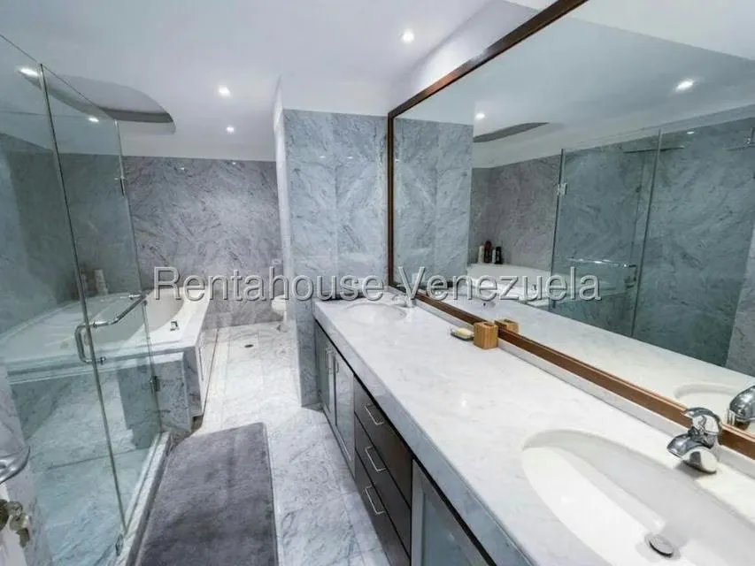 Apartamento (1 Nivel) en Venta en Lomas de La Lagunita, Distrito Metropolitano - 18