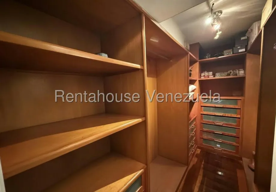 Apartamento (1 Nivel) en Venta en Lomas de La Lagunita, Distrito Metropolitano - 19