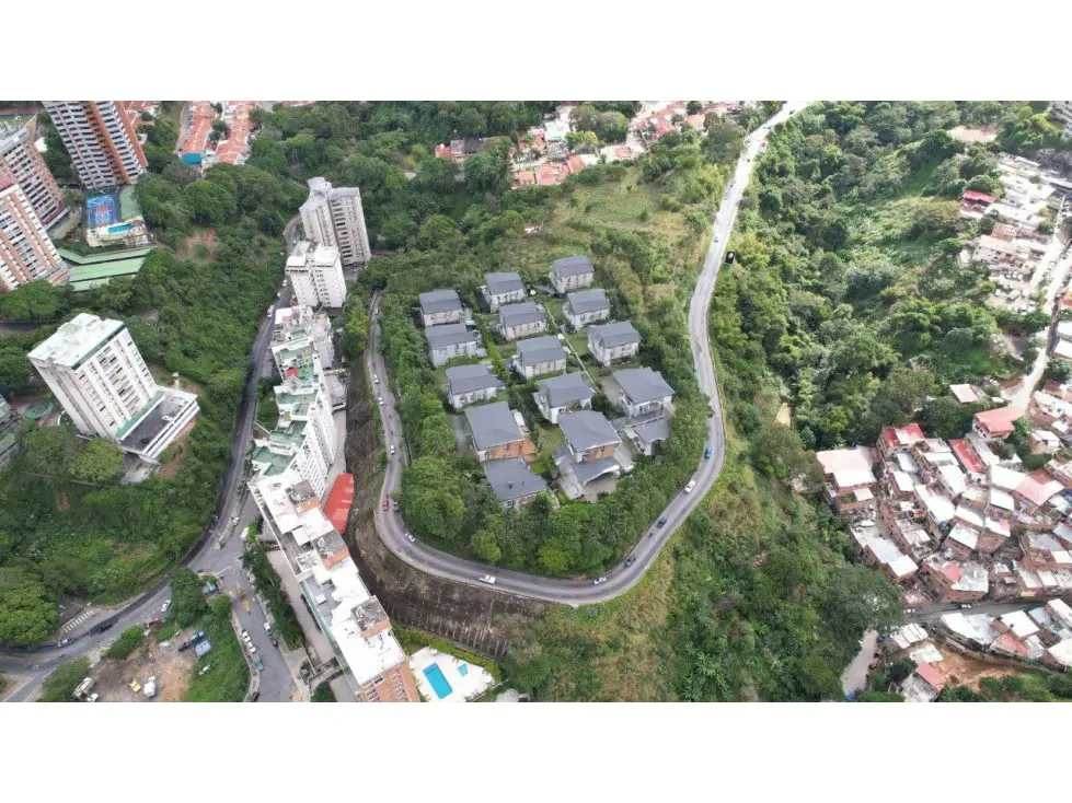 Vendo Terreno en Santa Inés para Uso Residencial o Comercial - 2
