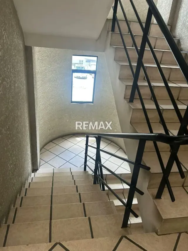 EN VENTA COMODO APARTAMENTO EN EL ESTE DE 140 MTS2 - 13